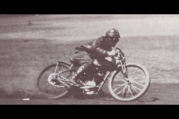 Racer on a 1926 Harley Peashooter
