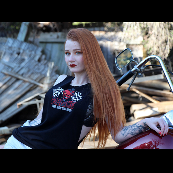 Red wearing a Hell Bent for Speed Shirt on Shovel